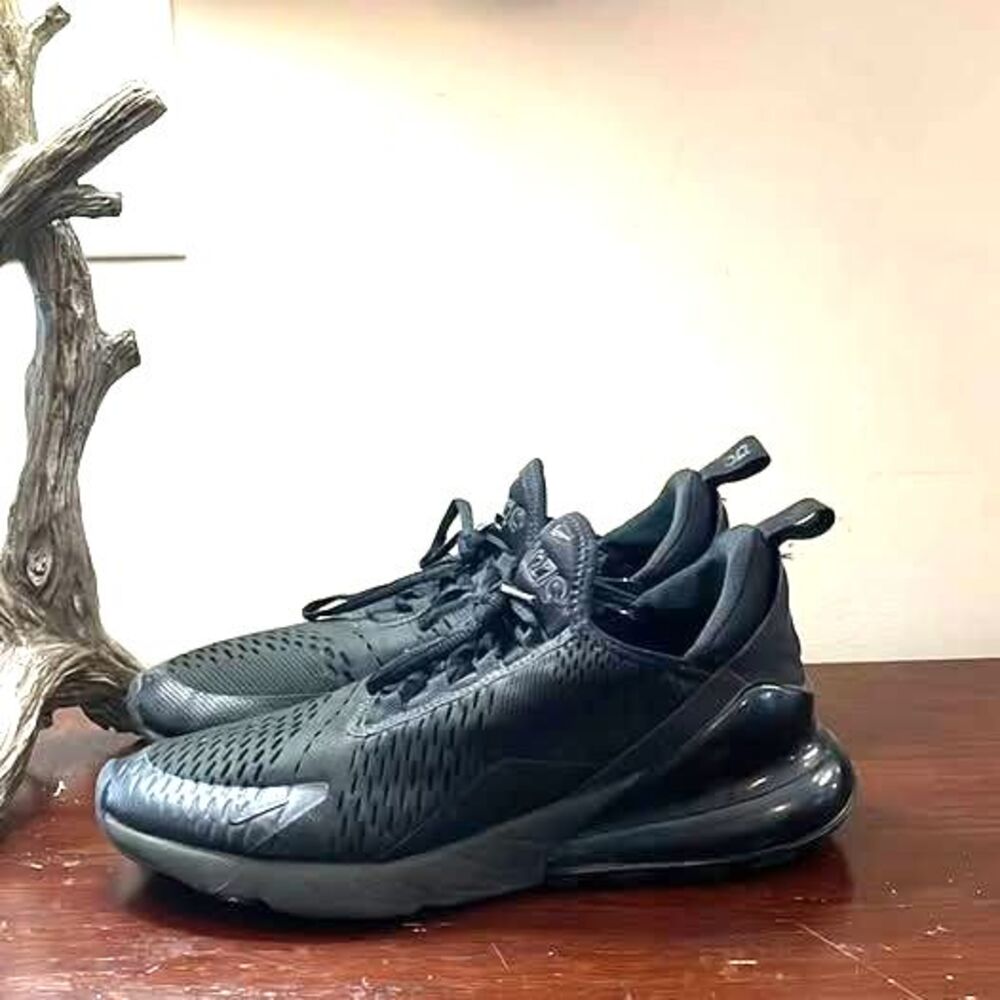 Nike Air Max 270 Black Mens Sz 9